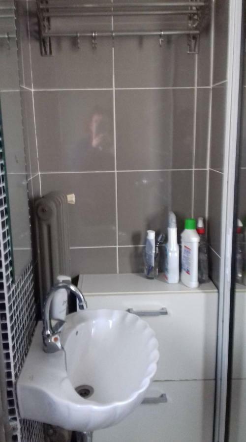 Apartament For Harbor Travelers Pireus Zewnętrze zdjęcie