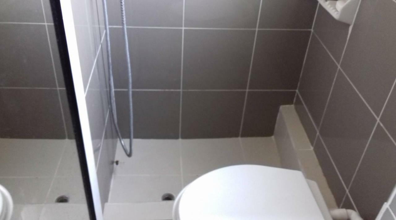 Apartament For Harbor Travelers Pireus Zewnętrze zdjęcie