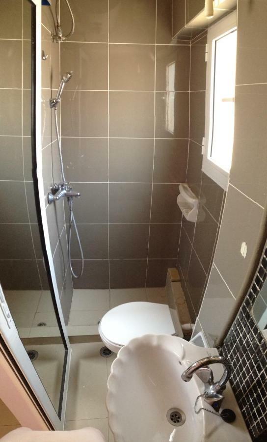 Apartament For Harbor Travelers Pireus Zewnętrze zdjęcie