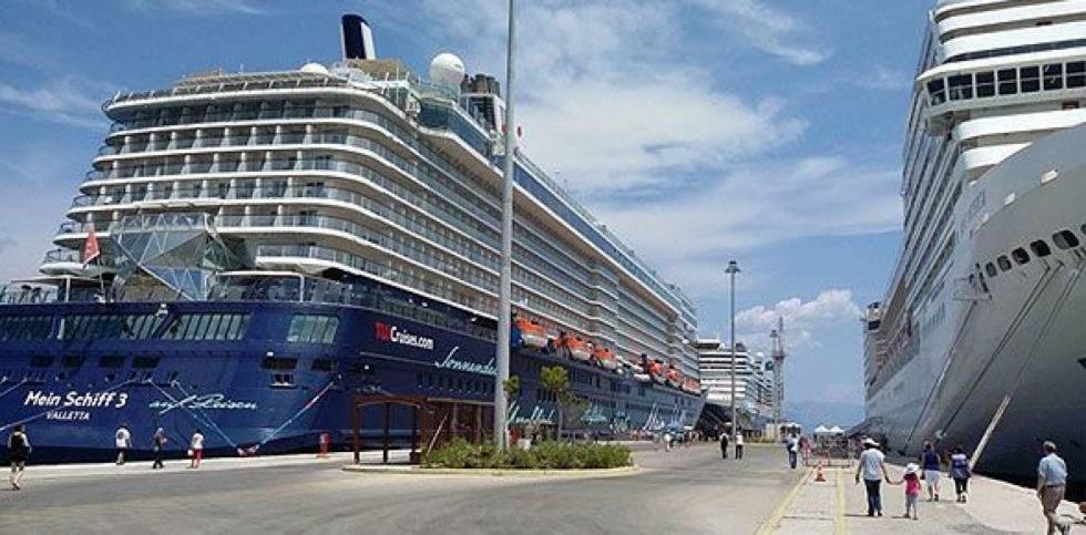 Apartament For Harbor Travelers Pireus Zewnętrze zdjęcie