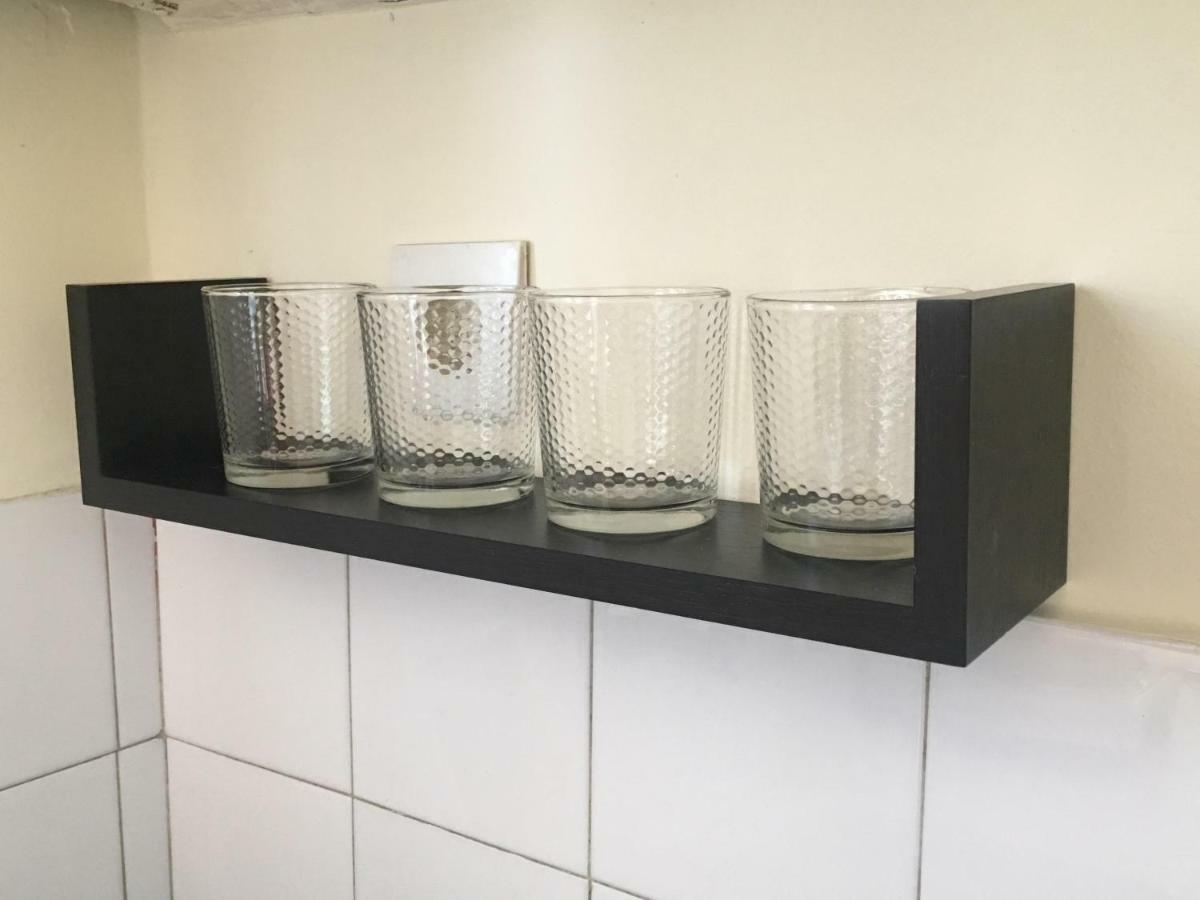 Apartament For Harbor Travelers Pireus Zewnętrze zdjęcie